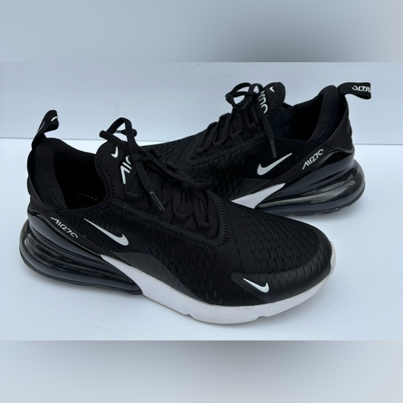 Nike Black and White Women's Sneakers - Picture 1 of 12
